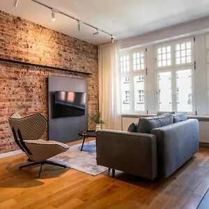 Apartamenty-wroc Ksiecia Witolda By The River Apartment